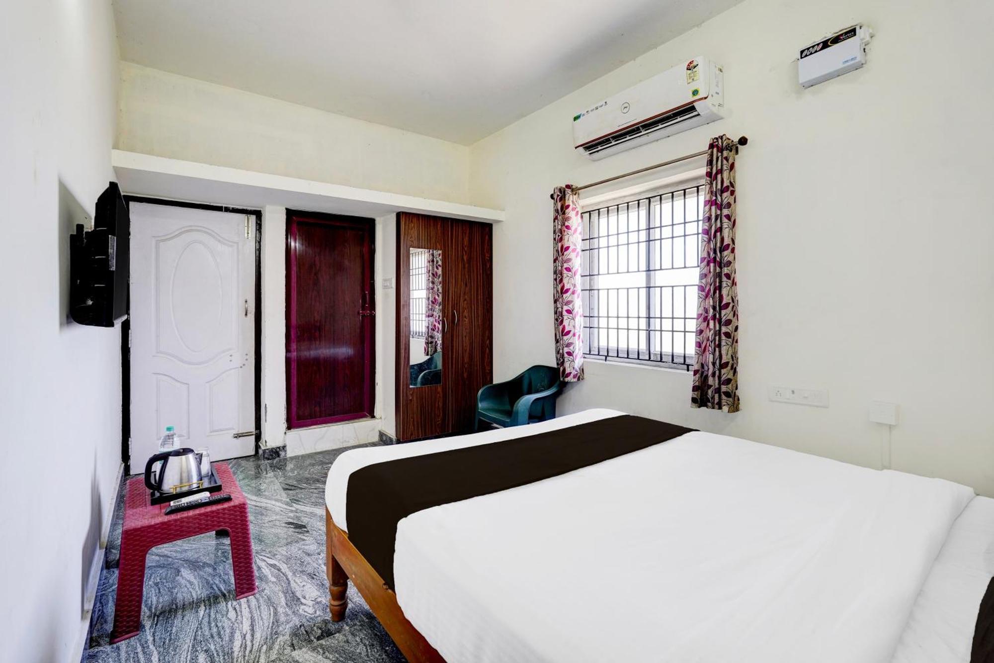 Collection O Sithalapakkam Medavakkam Formerly Srinivasa Residency Chennai Exterior photo